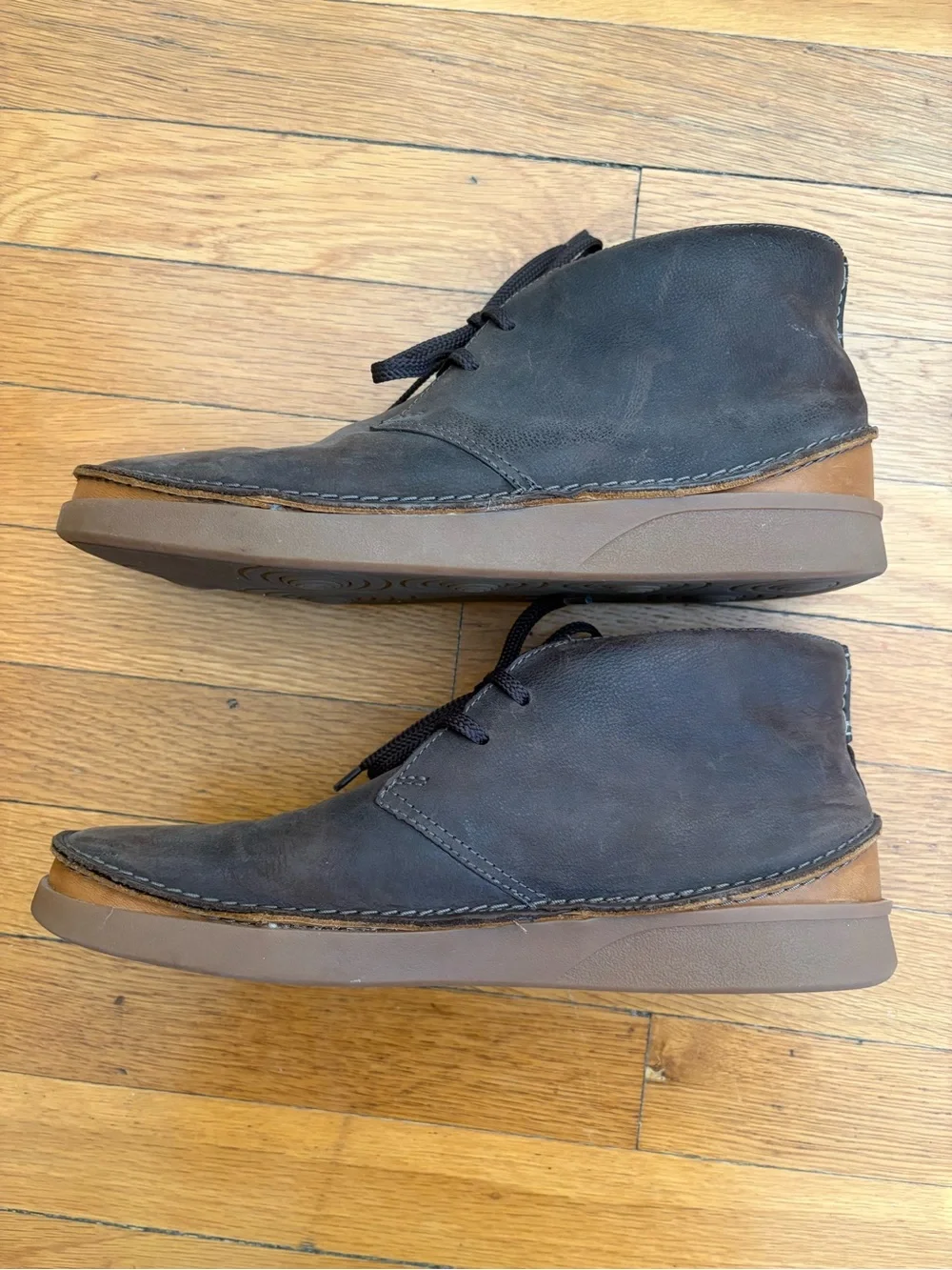 Clarks Men's Oakland Rise Brown Suede Chukka Boots - 9.5